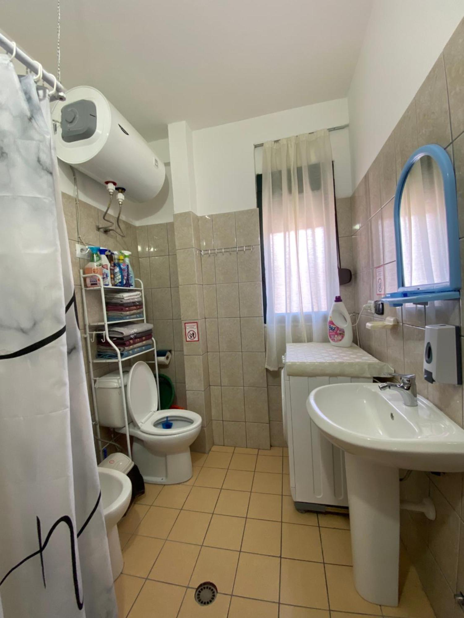 Rikardo Apartament Appartement Vlorë Buitenkant foto